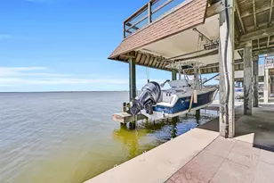 243 Isles End Rd, Tiki Island, TX 77554 - Photo 33