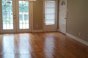 8106 Lorrie Ext, Houston, TX 77025 - Photo 7