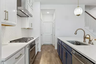 2714 Strathwood Lane, Houston, TX 77082 - Photo 9