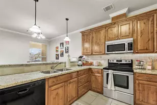 3810 Black Hawk Ln, College Station, TX 77845 - Photo 9