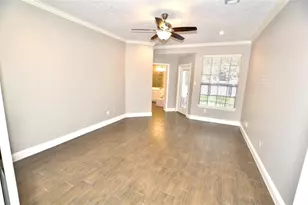 4602 Natural Bridge Dr, Houston, TX 77345 - Photo 15