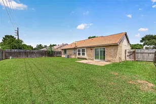 7410 La Granada Dr, Houston, TX 77083 - Photo 33