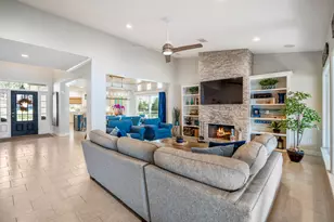 615 Inlet Dr, Livingston, TX 77351 - Photo 7