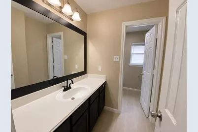 215 Doncaster Street, Conroe, TX 77303 - Photo 33