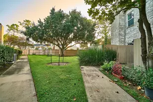 2816 Holly Hall St, Houston, TX 77054 - Photo 21