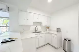 8210 Buffalo Speedway, Houston, TX 77025 - Photo 21