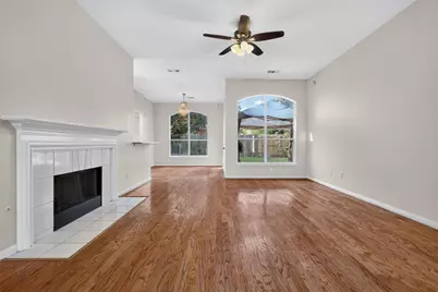 15627 Rosewood Hill Court, Sugar Land, TX 77498 - Photo 7