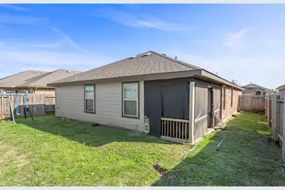 715 Harvest Bluff Drive, Rosharon, TX 77583 - Photo 33
