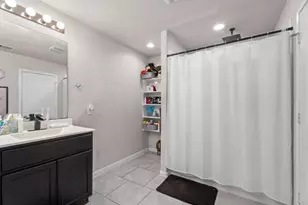 715 Harvest Bluff Dr, Rosharon, TX 77583 - Photo 21
