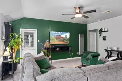 715 Harvest Bluff Drive, Rosharon, TX 77583 - Photo 13