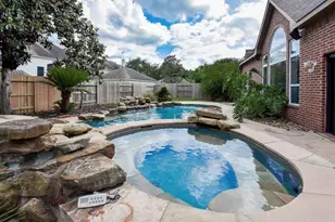 7123 Morrow Ct, Sugar Land, TX 77479 - Photo 5
