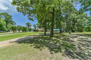 1440 Lakeside Dr, Huntsville, TX 77320 - Photo 19