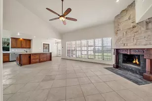 8210 Bo Jack Dr, Houston, TX 77040 - Photo 17