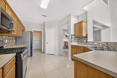 911 Merlin Roost, Katy, TX 77494 - Photo 3