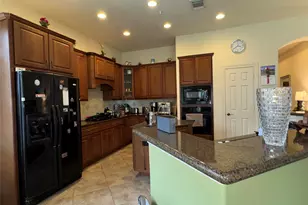 3606 Quiet Meadow Ct E, Manvel, TX 77578 - Photo 9