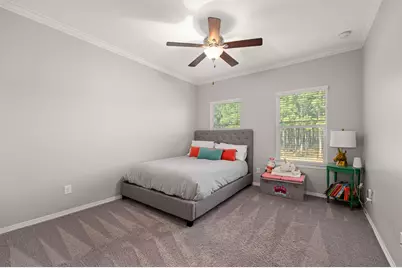 2833 Shadow Woods Court, Houston, TX 77043 - Photo 25