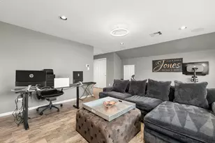 2833 Shadow Woods Ct, Houston, TX 77043 - Photo 29