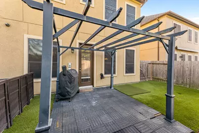 2833 Shadow Woods Court, Houston, TX 77043 - Photo 35