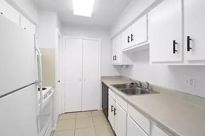 5929 Queensloch Drive #234, Houston, TX 77096 - Photo 5