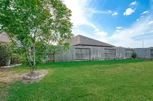 5014 Fairford Dr, Sugar Land, TX 77479 - Photo 33