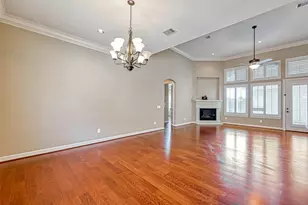 5014 Fairford Dr, Sugar Land, TX 77479 - Photo 9
