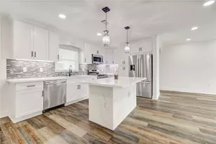 6027 Kenilwood Dr, Houston, TX 77033 - Photo 9