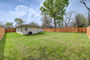 6027 Kenilwood Dr, Houston, TX 77033 - Photo 45