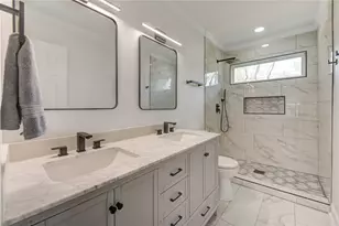 6027 Kenilwood Dr, Houston, TX 77033 - Photo 23