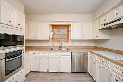5614 Bough Court, Houston, TX 77092 - Photo 7