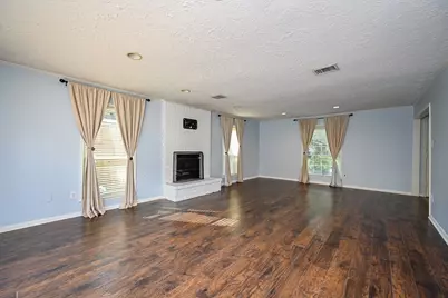 5614 Bough Court, Houston, TX 77092 - Photo 3
