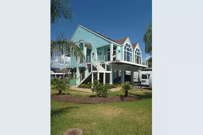 129 Quayside Drive, Tiki Island, TX 77554 - Photo 1