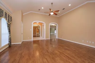 16001 Kevindale Court, Houston, TX 77040 - Photo 11