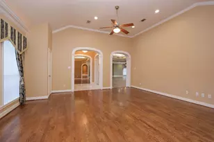 16001 Kevindale Ct, Houston, TX 77040 - Photo 11