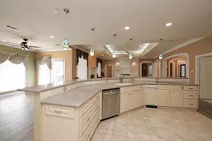 16001 Kevindale Ct, Houston, TX 77040 - Photo 17