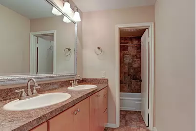 1201 McDuffie Street #207, Houston, TX 77019 - Photo 13