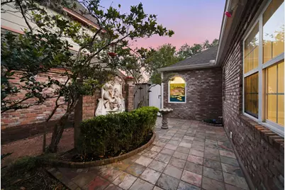 15814 Fleetwood Oaks Drive, Houston, TX 77079 - Photo 37