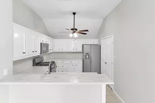 135 Snug Harbor Dr, Conroe, TX 77356 - Photo 11