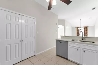 135 Snug Harbor Drive, Conroe, TX 77356 - Photo 15