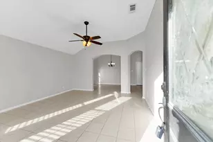 135 Snug Harbor Dr, Conroe, TX 77356 - Photo 5