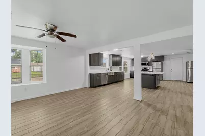 5747 Fontenelle Drive, Houston, TX 77035 - Photo 3