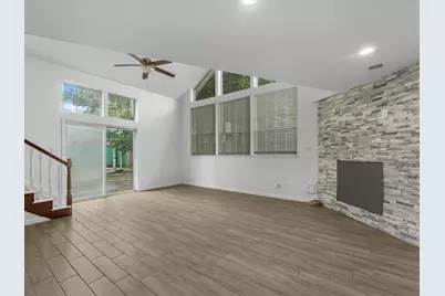 5747 Fontenelle Drive, Houston, TX 77035 - Photo 7