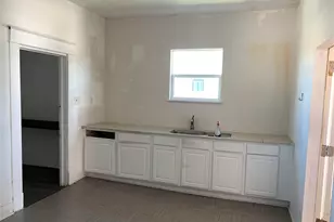 206 Cosmos St, Houston, TX 77009 - Photo 3