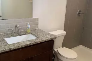 206 Cosmos St, Houston, TX 77009 - Photo 7