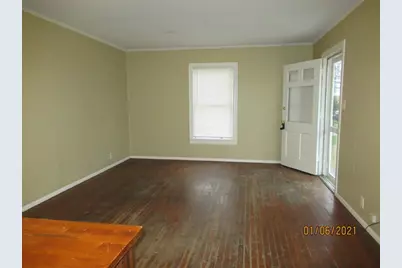 318 Circle Way Street, Lake Jackson, TX 77566 - Photo 3