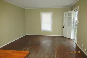 318 Circle Way St, Lake Jackson, TX 77566 - Photo 3