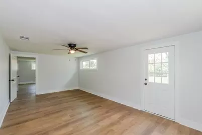 218 Evans Street, Angleton, TX 77515 - Photo 15