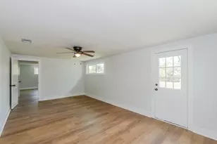 218 Evans St, Angleton, TX 77515 - Photo 15