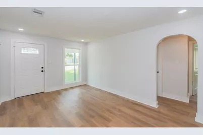 218 Evans Street, Angleton, TX 77515 - Photo 5