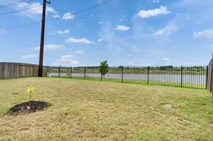 12304 Churchill downs Dr, Houston, TX 77047 - Photo 11
