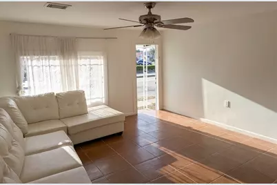 2211 Ella Boulevard, Houston, TX 77008 - Photo 3